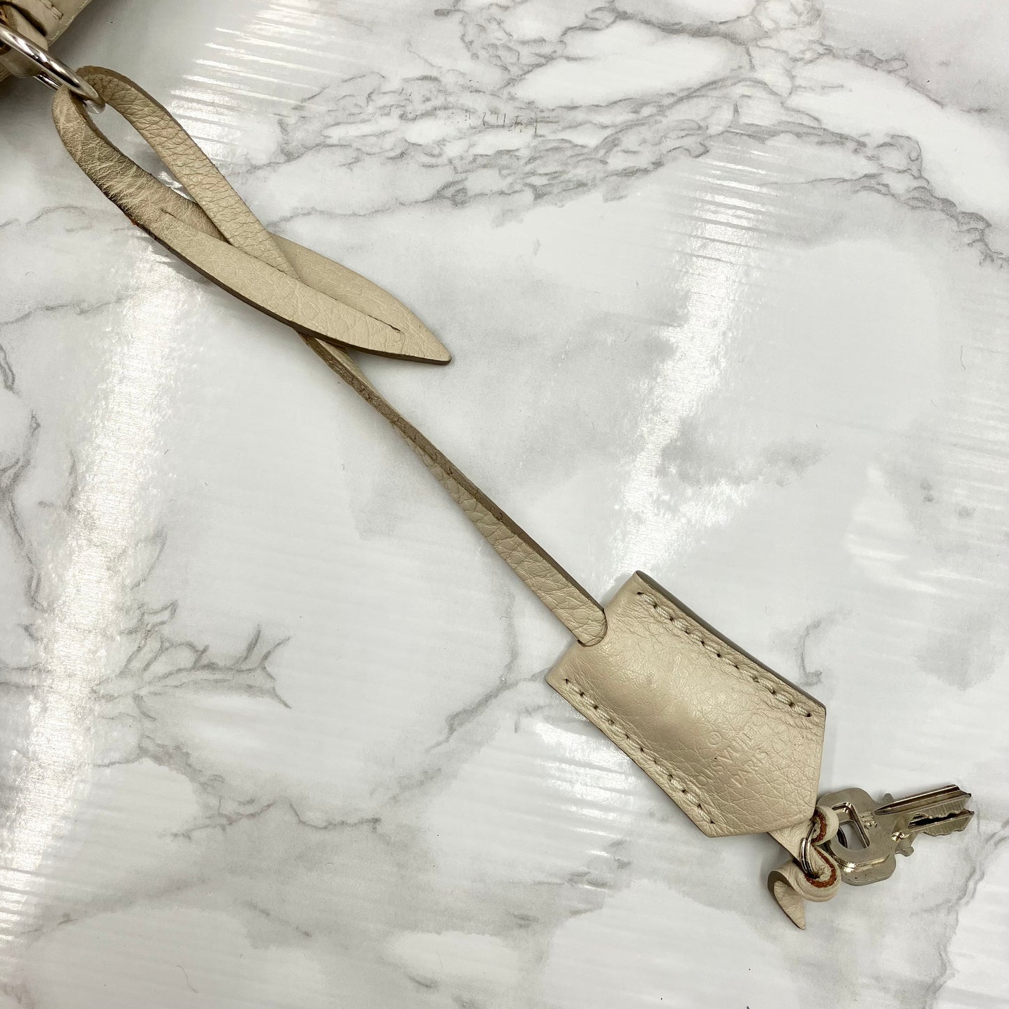 LOUIS VUITTON  Mahina Selene PM