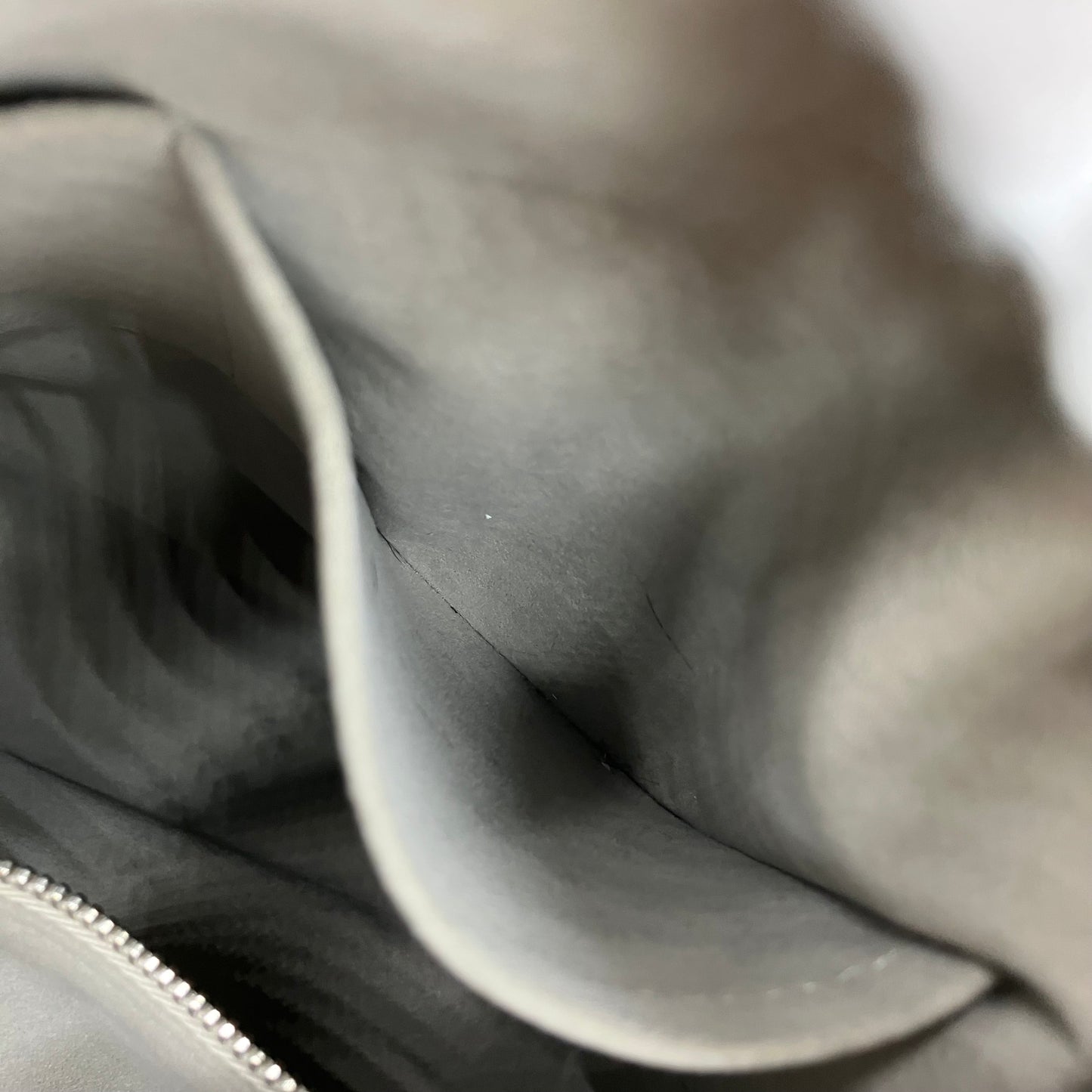 LOUIS VUITTON  Mahina Selene PM