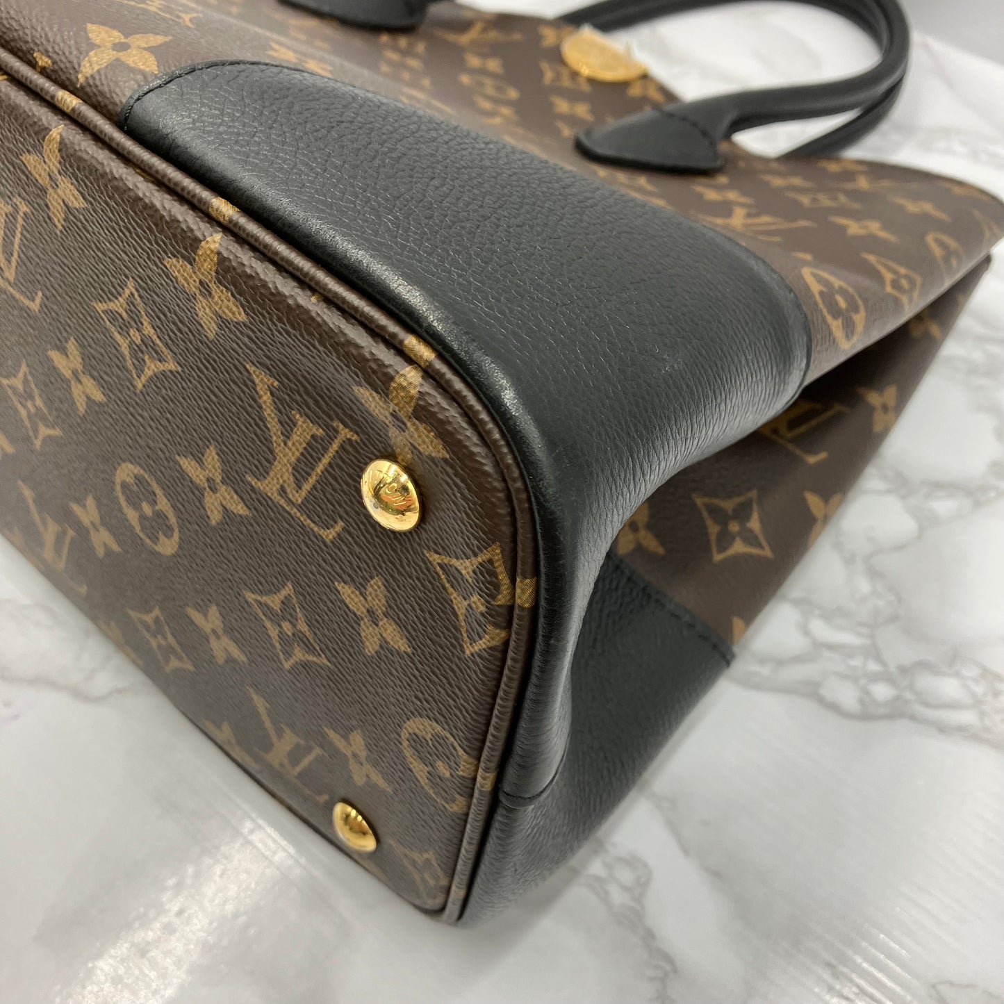 LOUIS VUITTON Monogram Flandrine