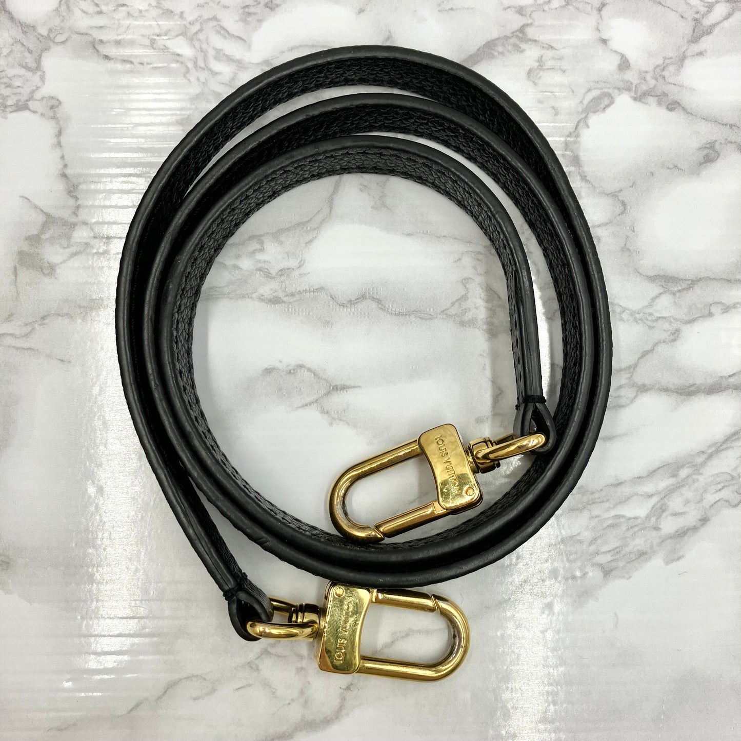 LOUIS VUITTON Monogram Flandrine