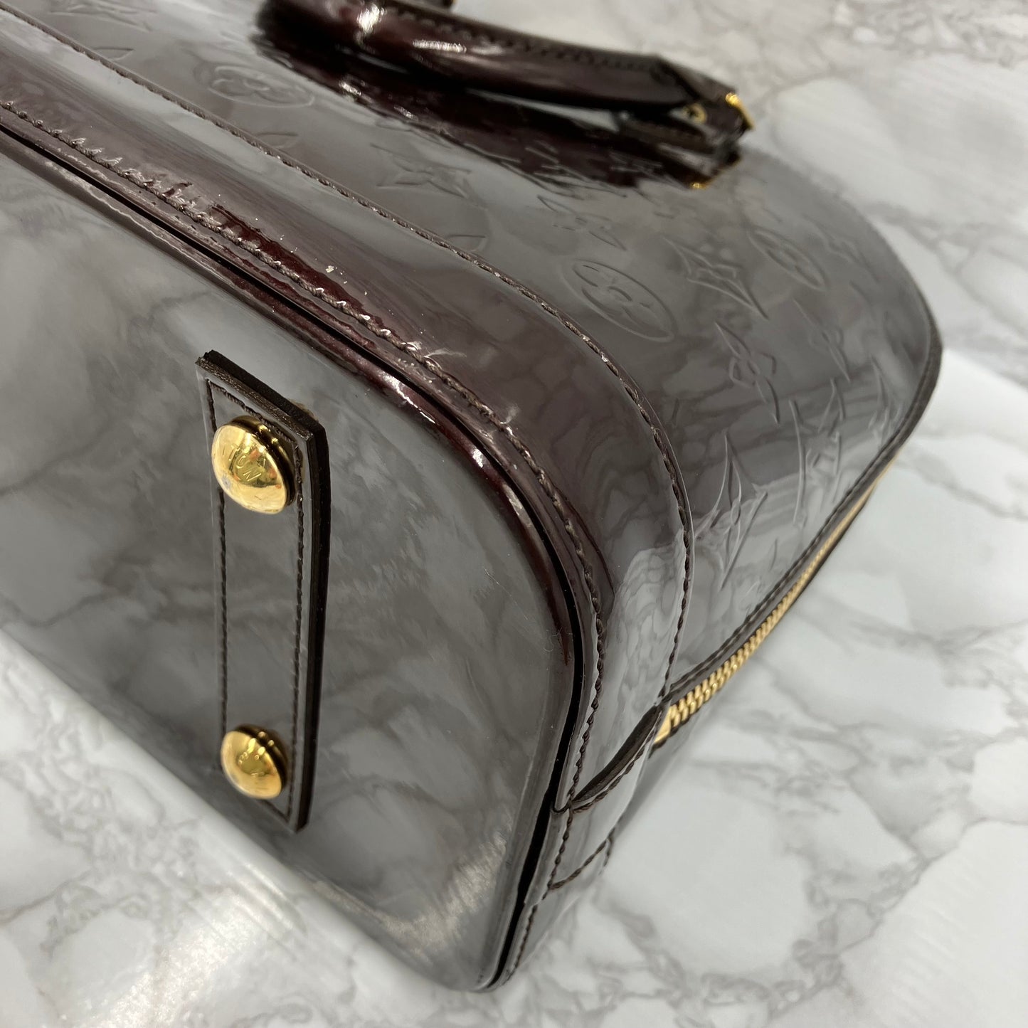 LOUIS VUITTON Vernis Alma PM