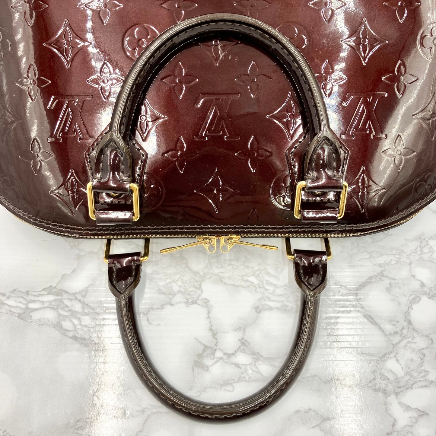 LOUIS VUITTON Vernis Alma PM