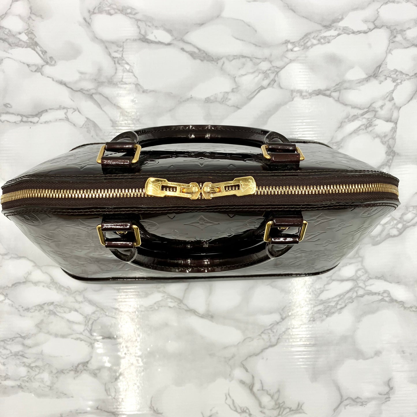 LOUIS VUITTON Vernis Alma PM