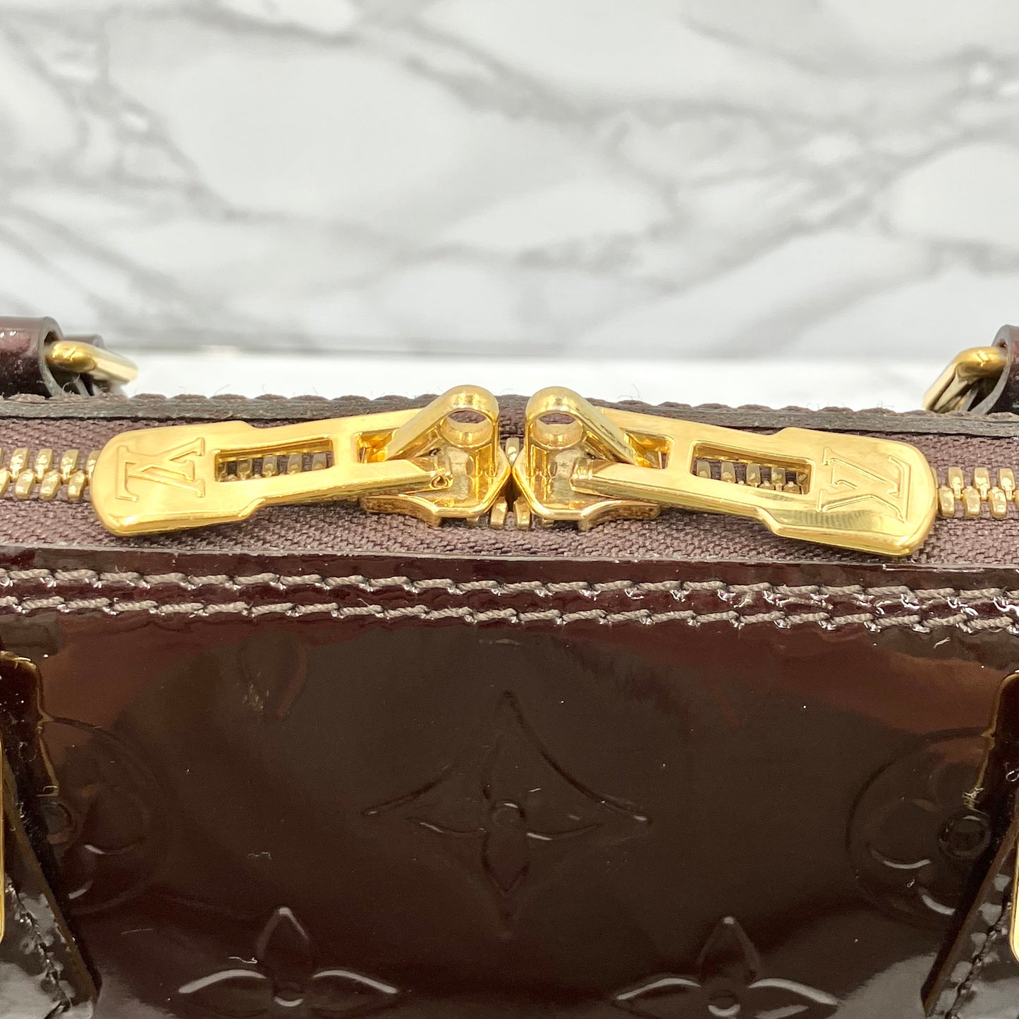 LOUIS VUITTON Vernis Alma PM