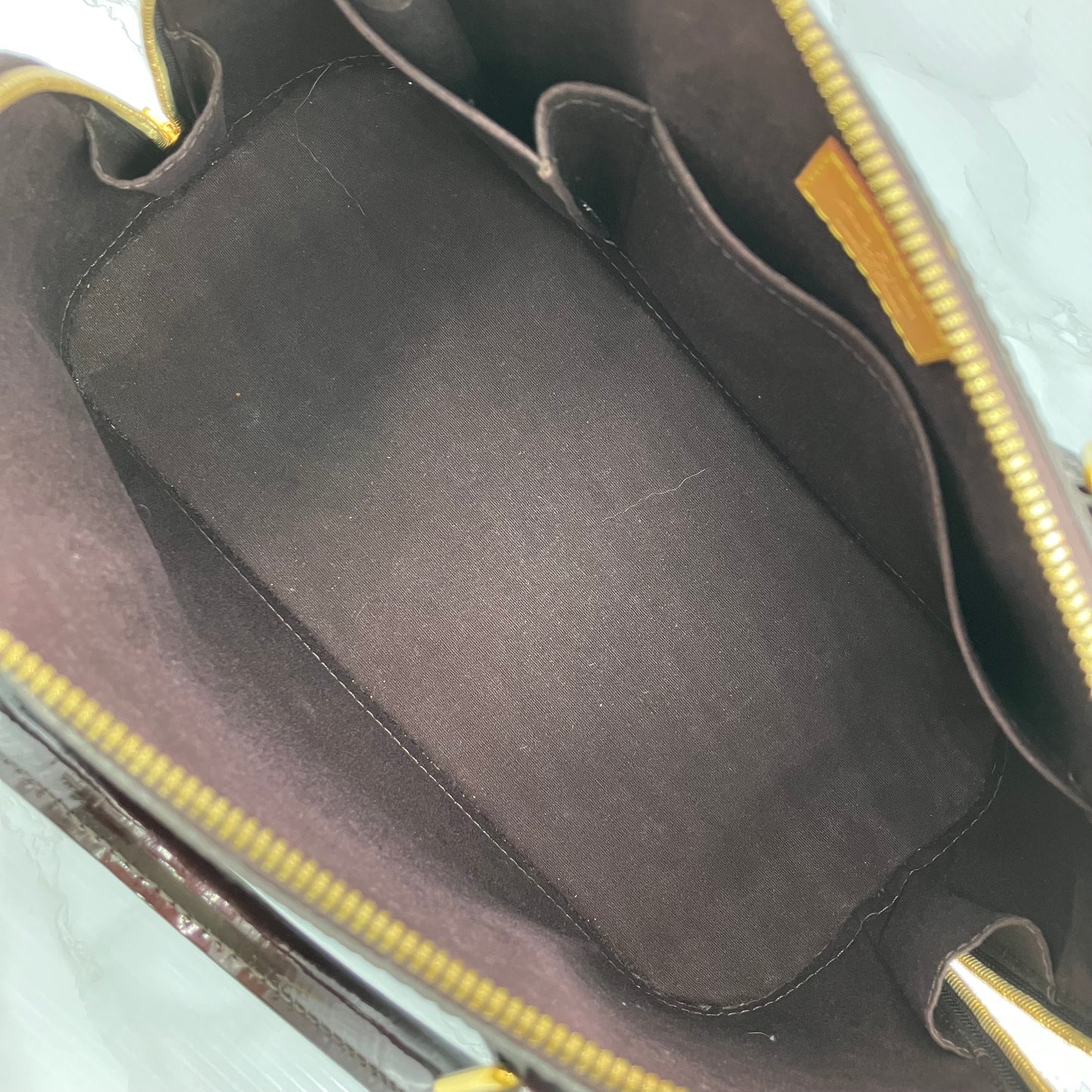 LOUIS VUITTON Vernis Alma PM