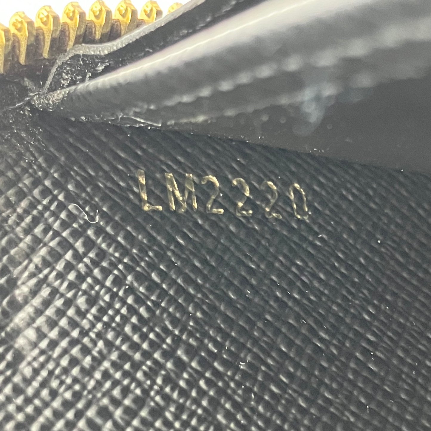 LOUIS VUITTON  Giant Monogram Zippy