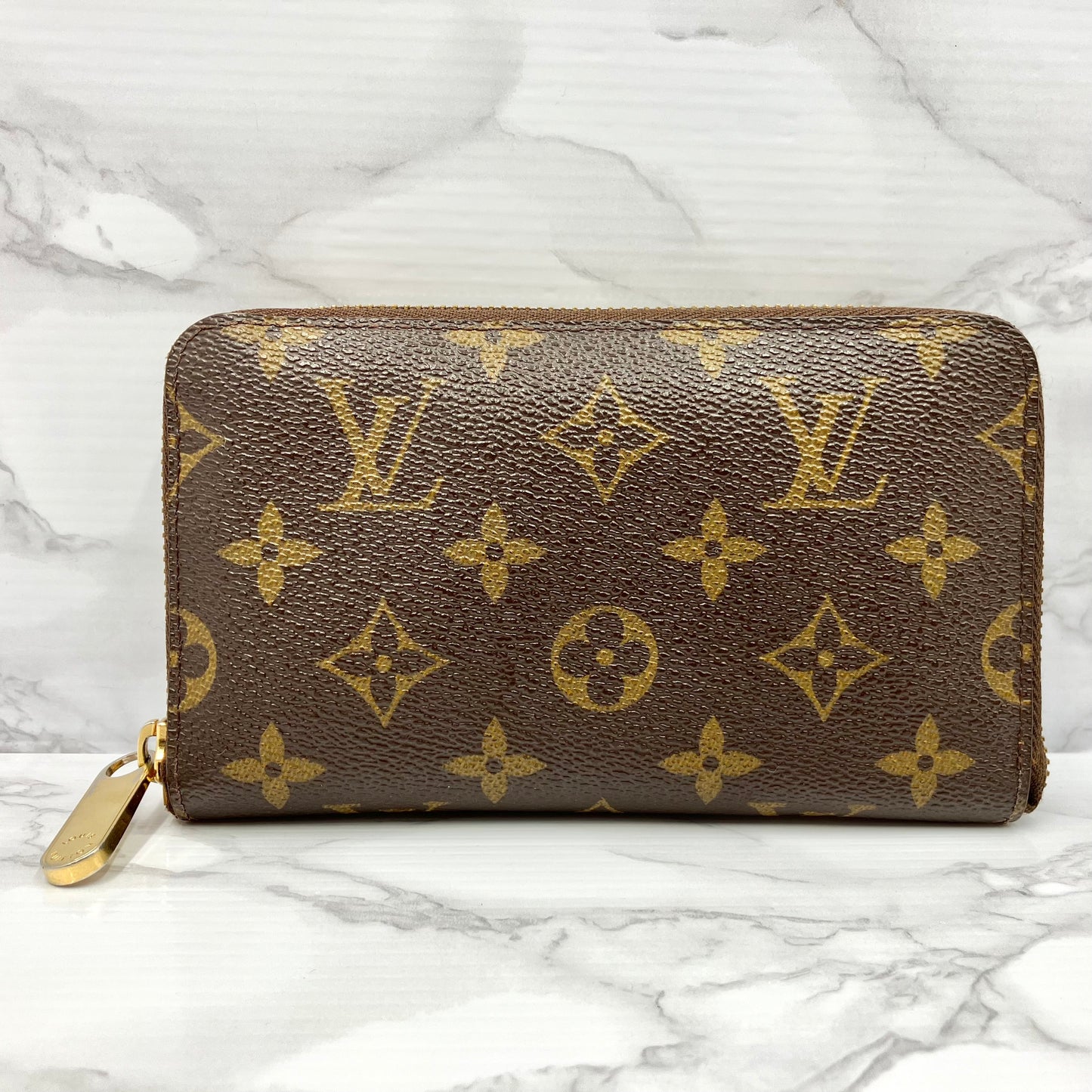 LOUIS VUITTON Monogram zippy compact