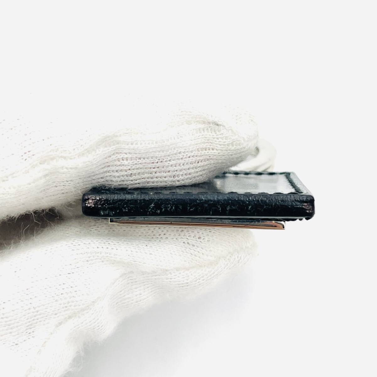 GUCCI Key Charm Leather Key Holder Black Logo Keyring Excellent Condition 7-2-206