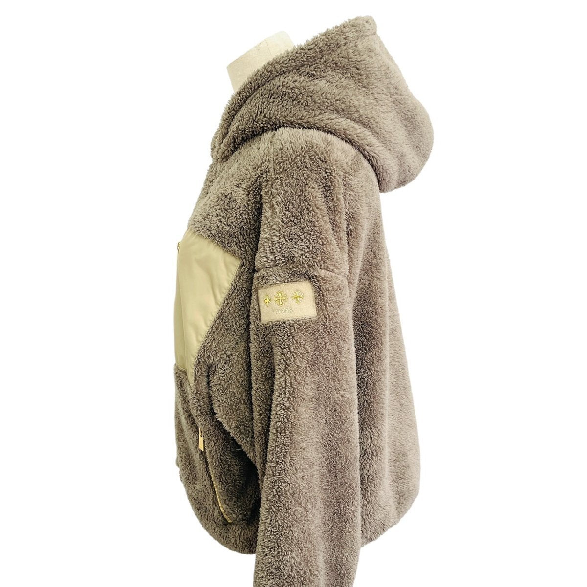 TATRAS Boa Beige Jacket Unisex Excellent Condition Men's Women's Size 03 7-2-225