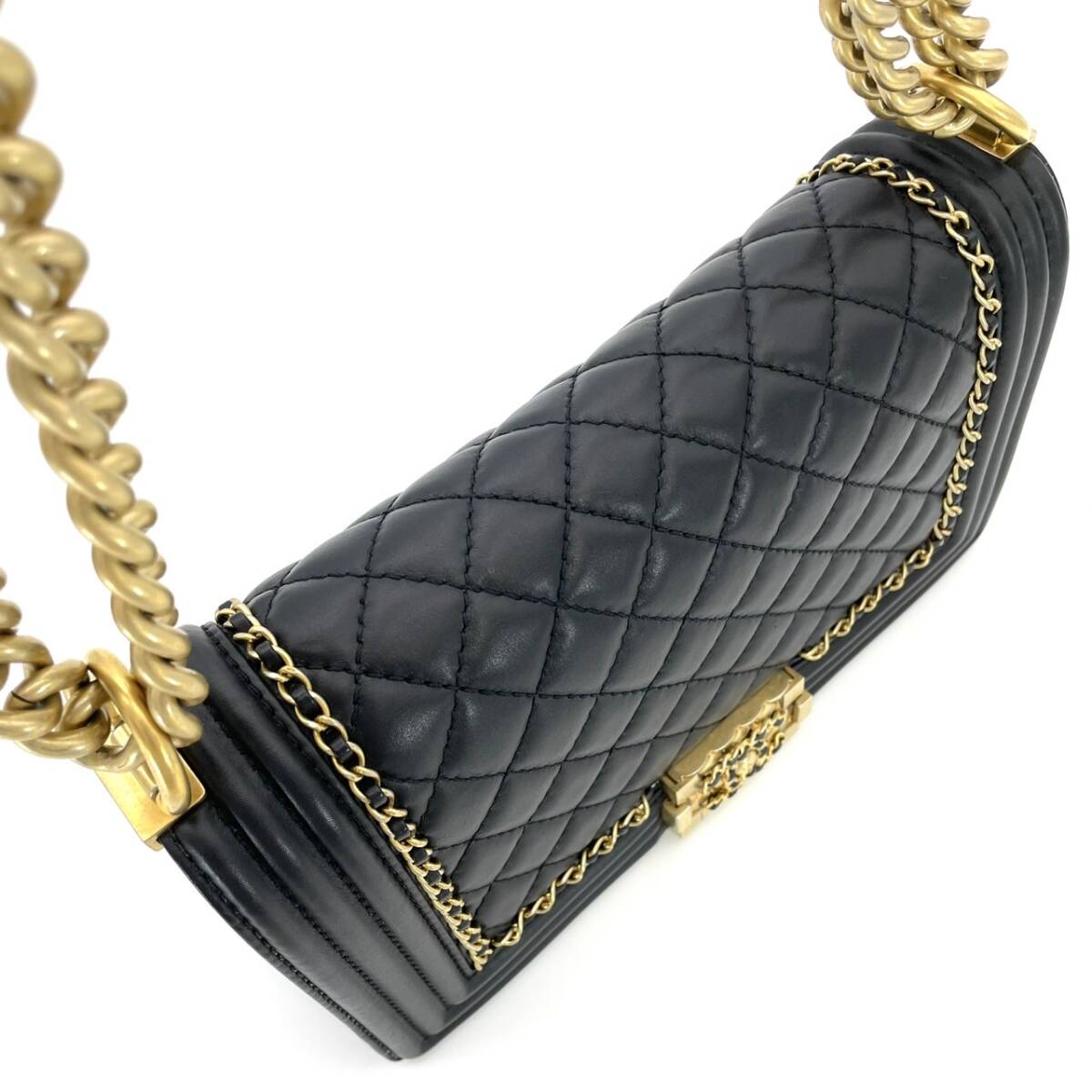 CHANEL Boy Chanel Lambskin Black × Gold Gold Hardware Leather Chain Shoulder Bag 7-5-658
