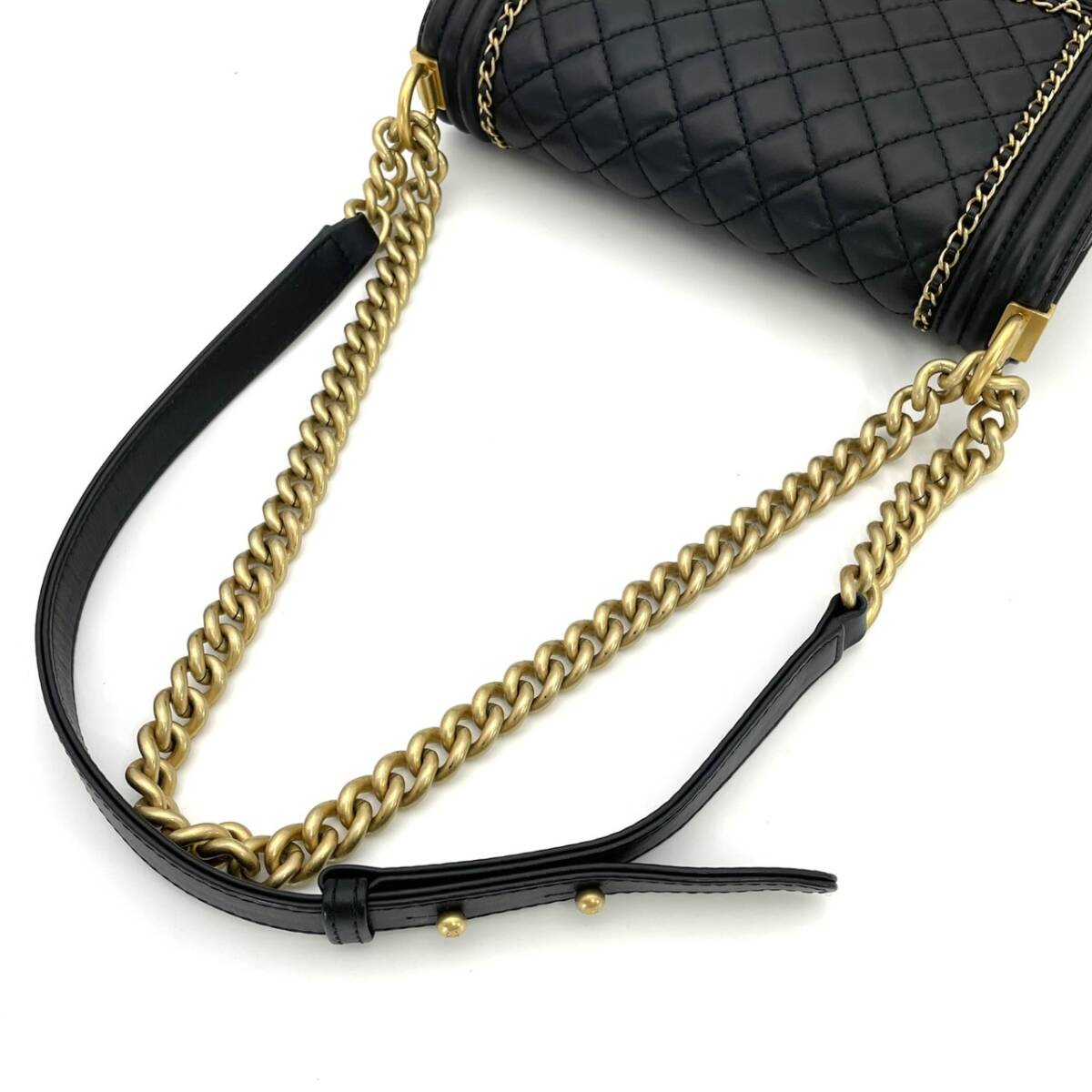 CHANEL Boy Chanel Lambskin Black × Gold Gold Hardware Leather Chain Shoulder Bag 7-5-658