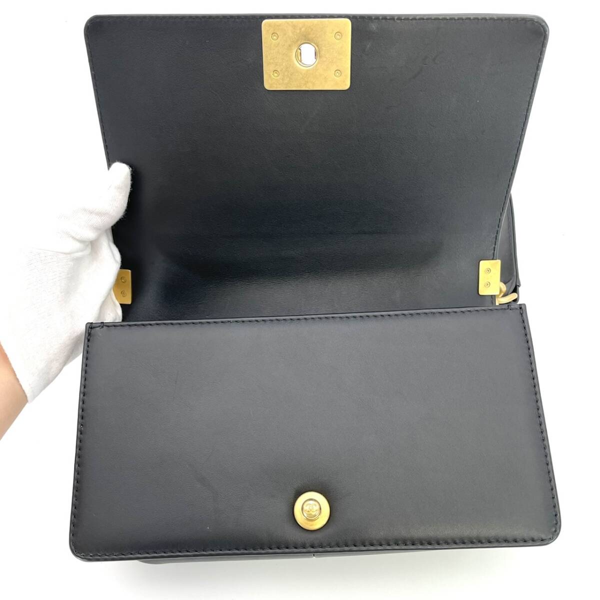 CHANEL Boy Chanel Lambskin Black × Gold Gold Hardware Leather Chain Shoulder Bag 7-5-658