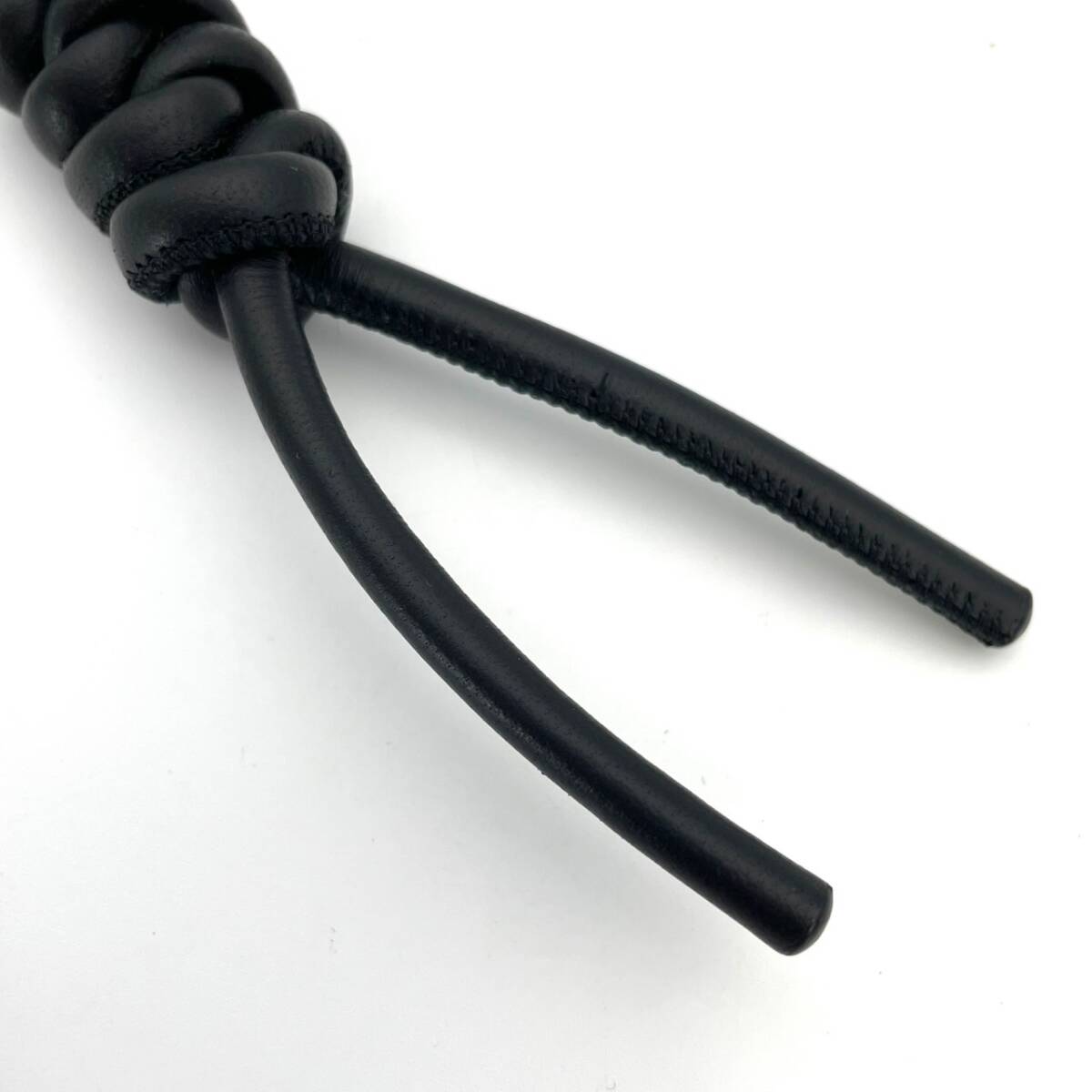 BOTTEGA VENETA Triangle Key Charm Black