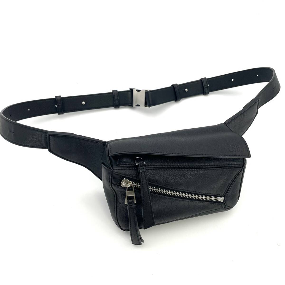 LOEWE Puzzle Bum Bag Black Leather