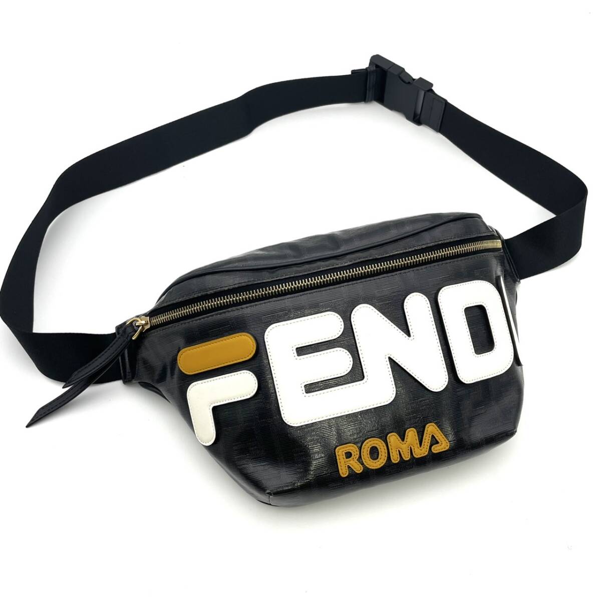 FENDI Zucca Coating Body Bag Black
