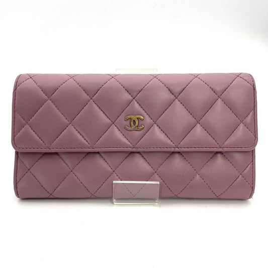 CHANEL Matelasse Lambskin wallet pink