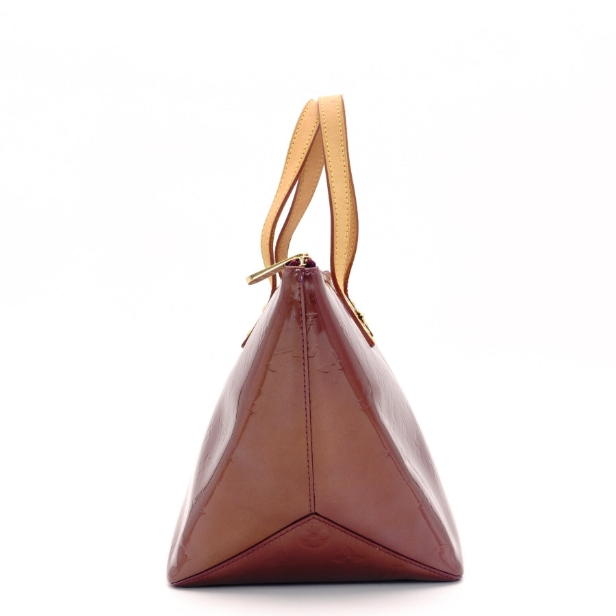 LOUIS VUITTON Vernis Amarante Perveu Handbag