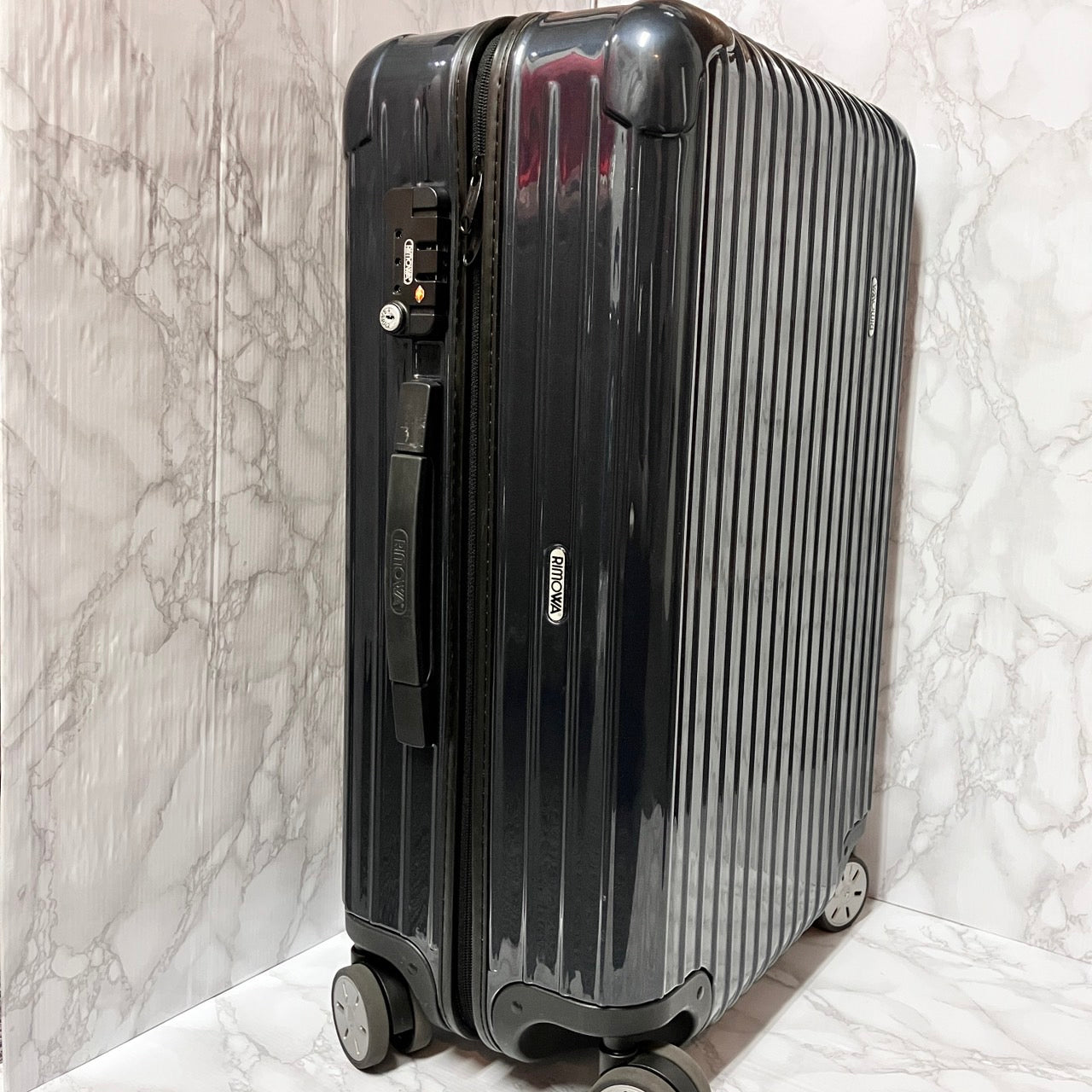 RIMOWA Four wheels