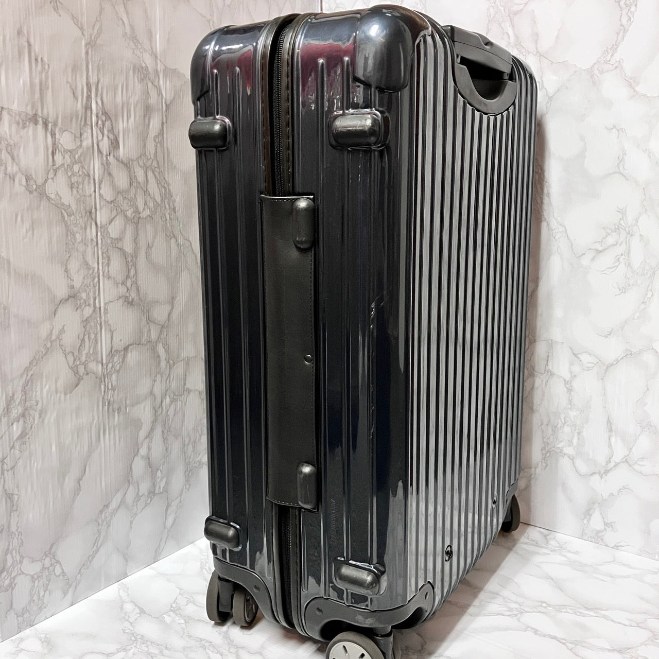 RIMOWA Four wheels