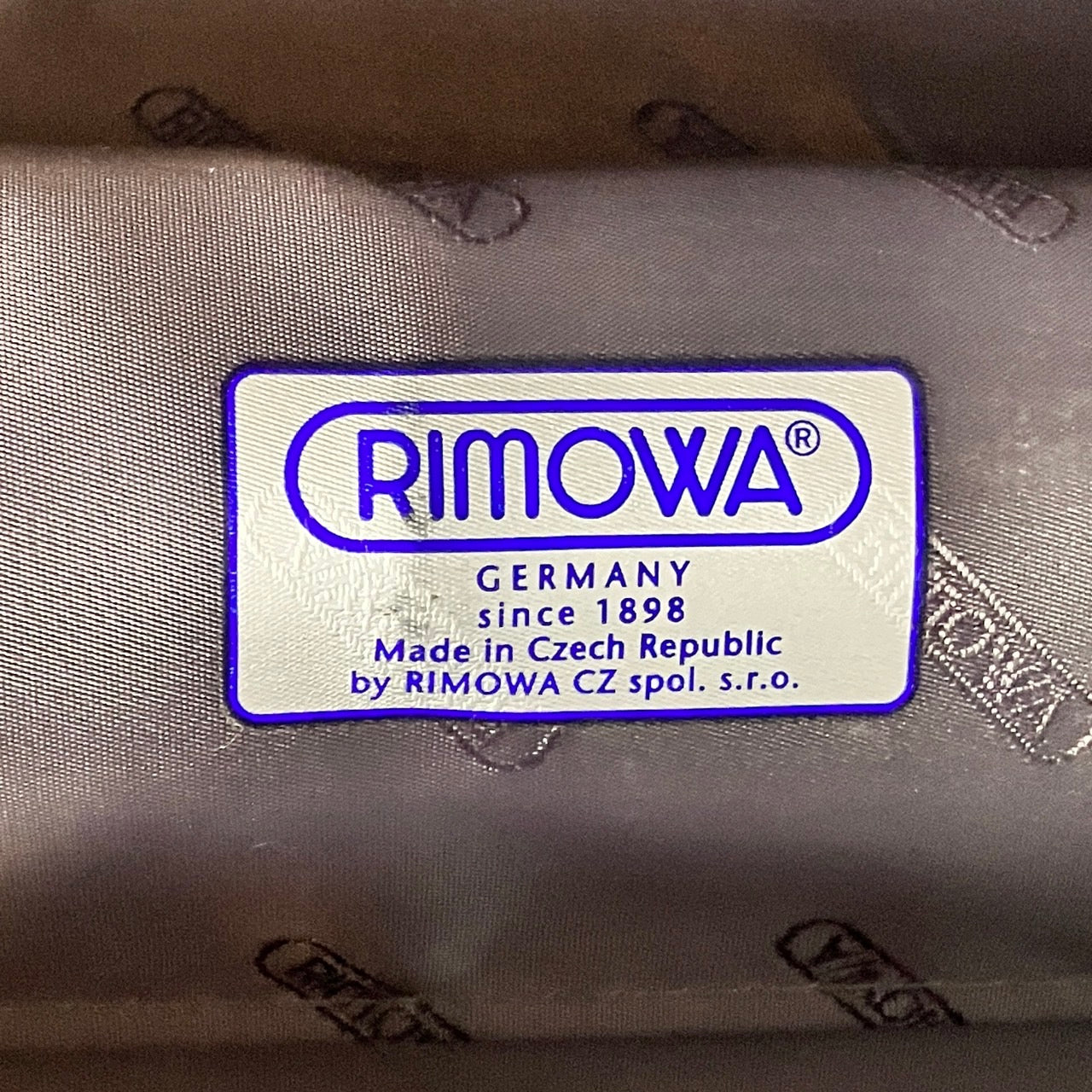 RIMOWA Four wheels