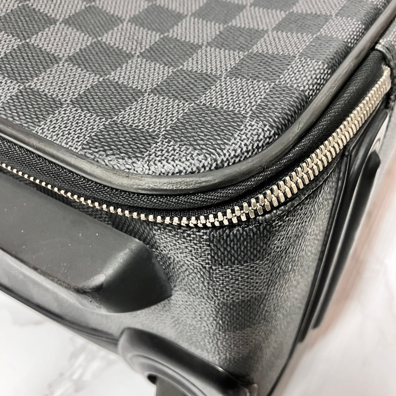 LOUIS VUITTON Graphite Pegas Carry on size