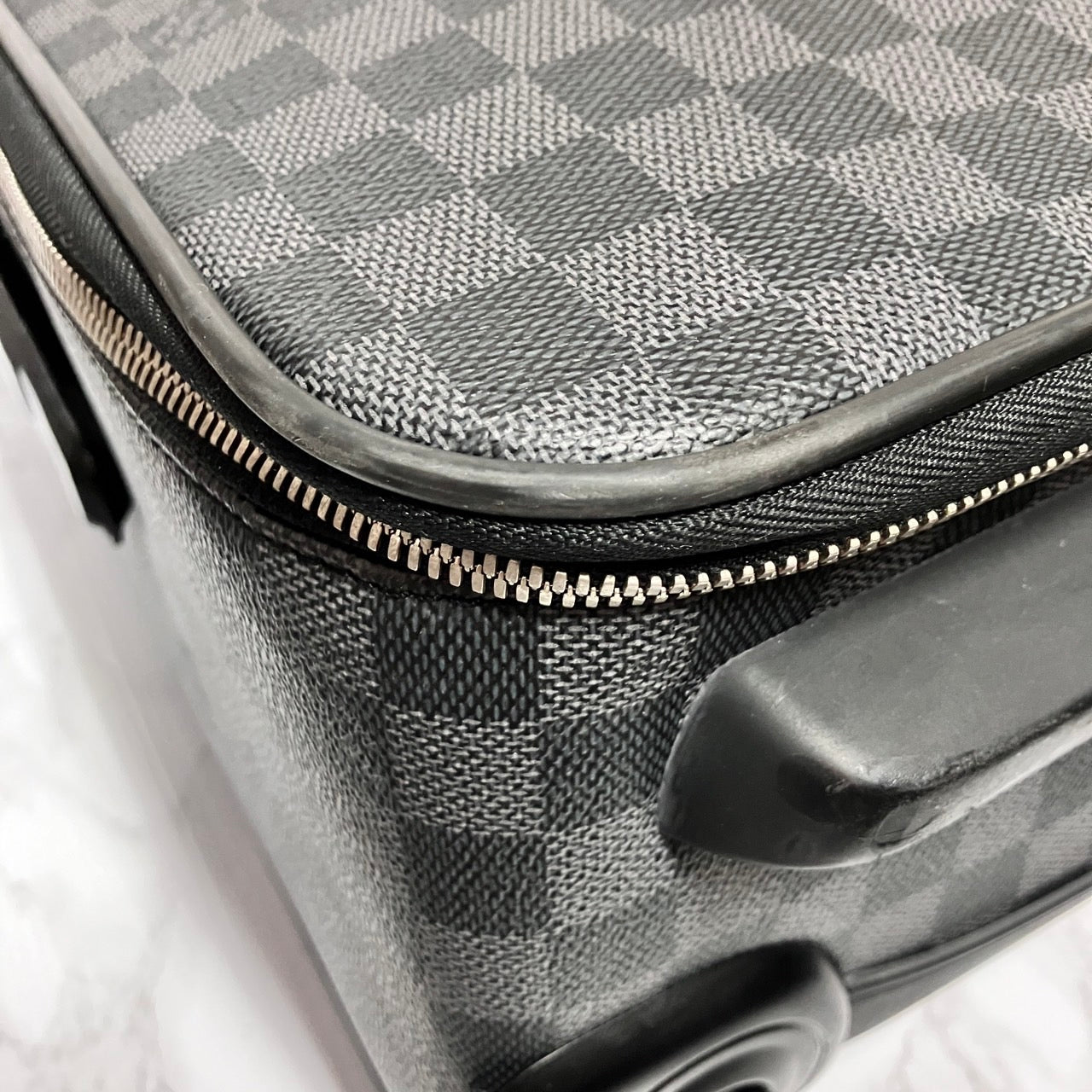 LOUIS VUITTON Graphite Pegas Carry on size