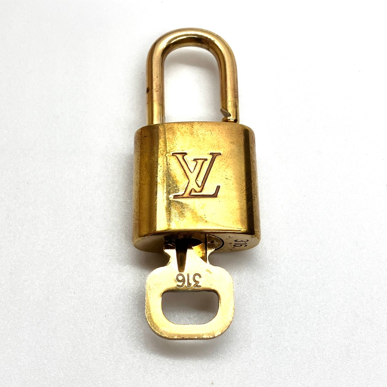 LOUIS VUITTON Monogram Alma BB