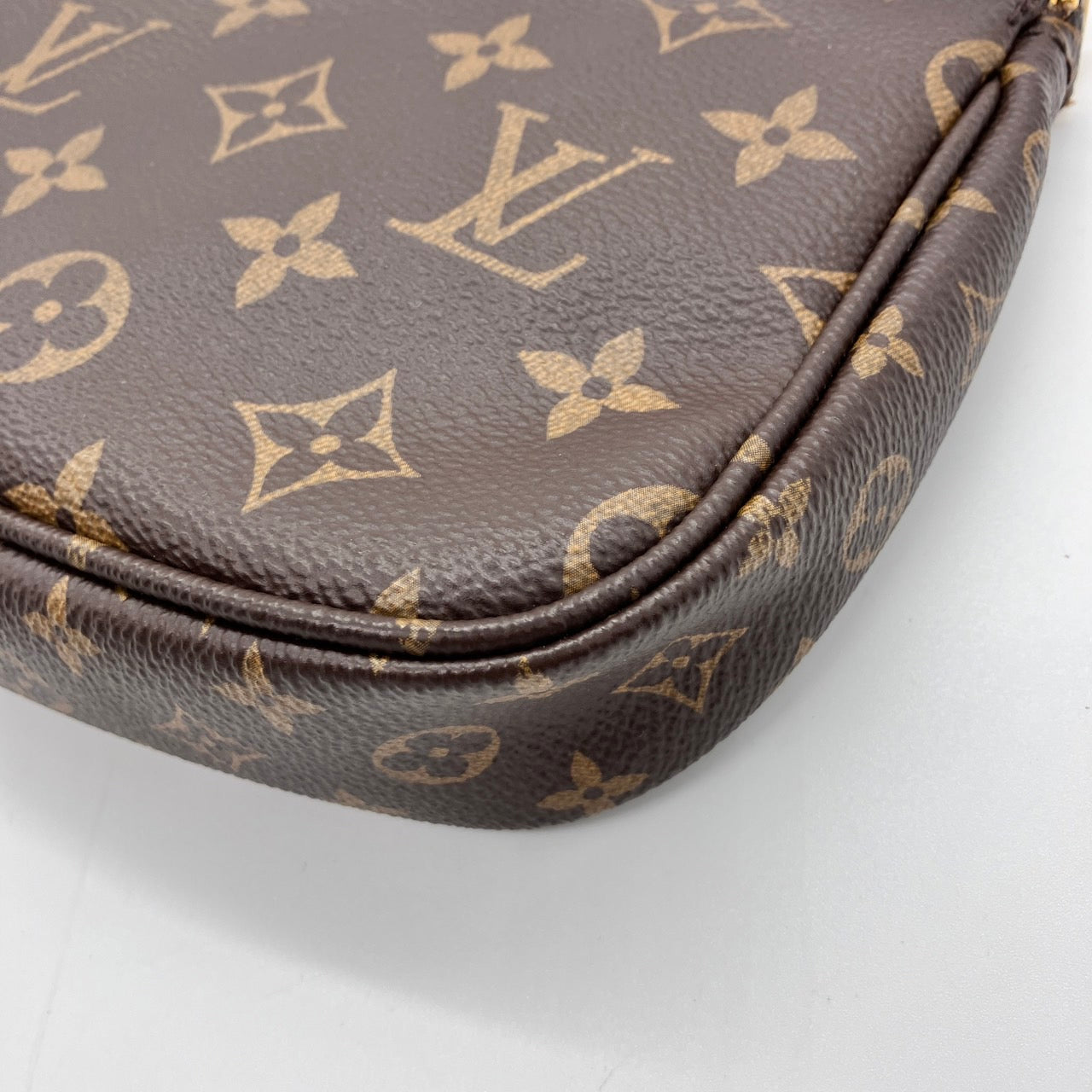 LOUIS VUITTON Multi Pochette