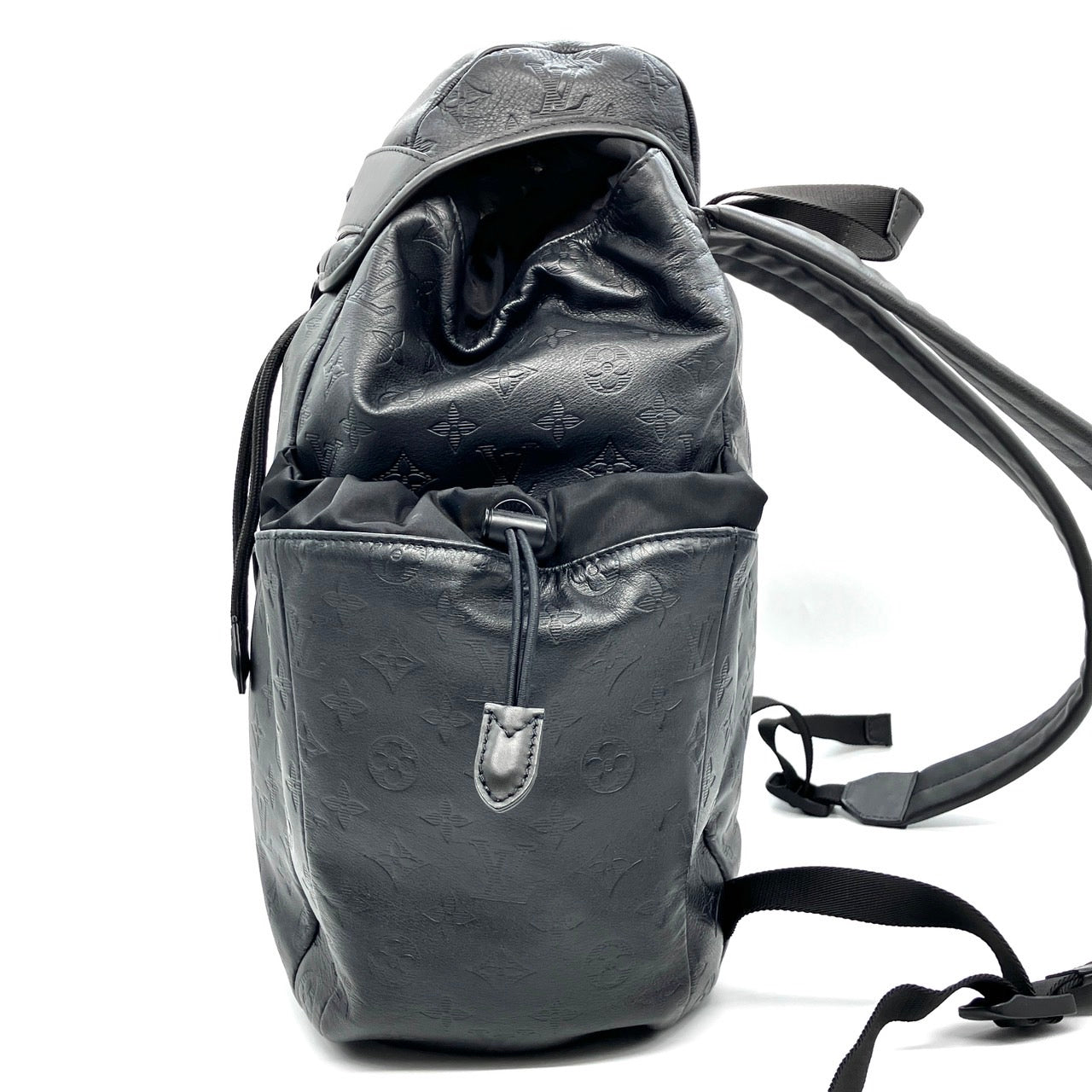 LOUIS VUITTON Monogram Shadow Discovery Backpack