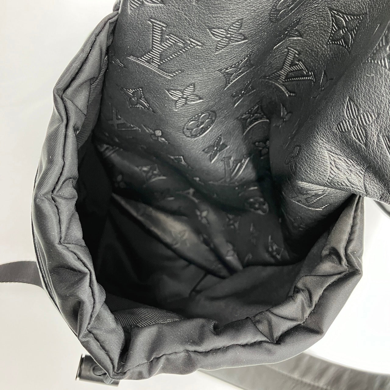 LOUIS VUITTON Monogram Shadow Discovery Backpack