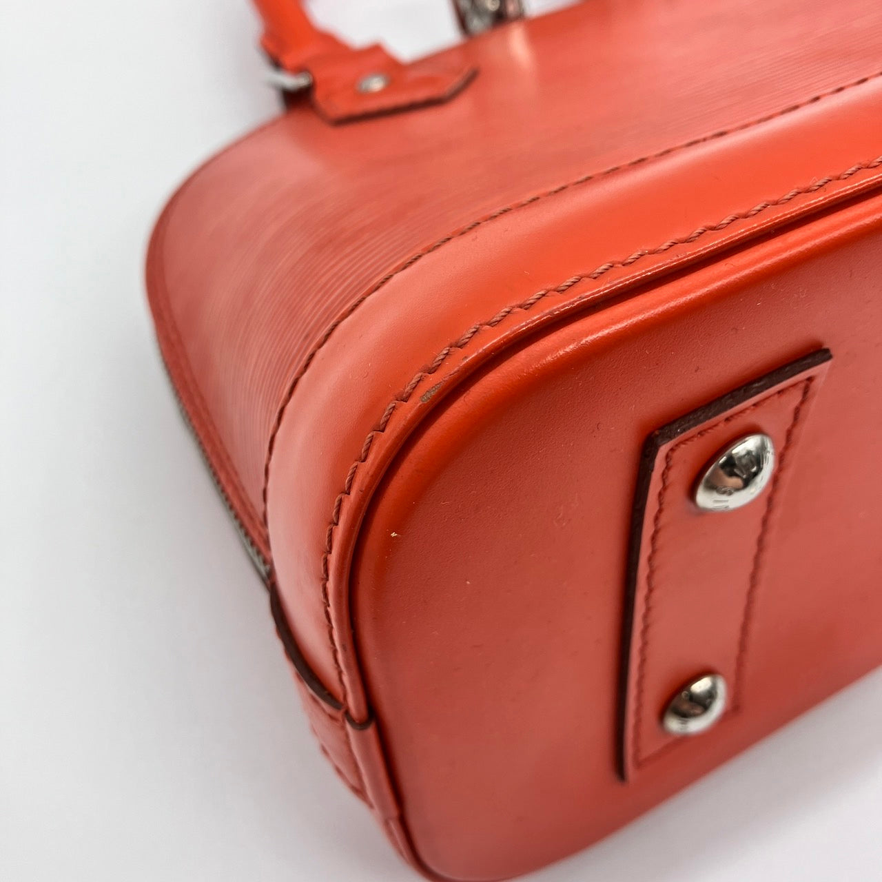 LOUIS VUITTON Epi Alma BB