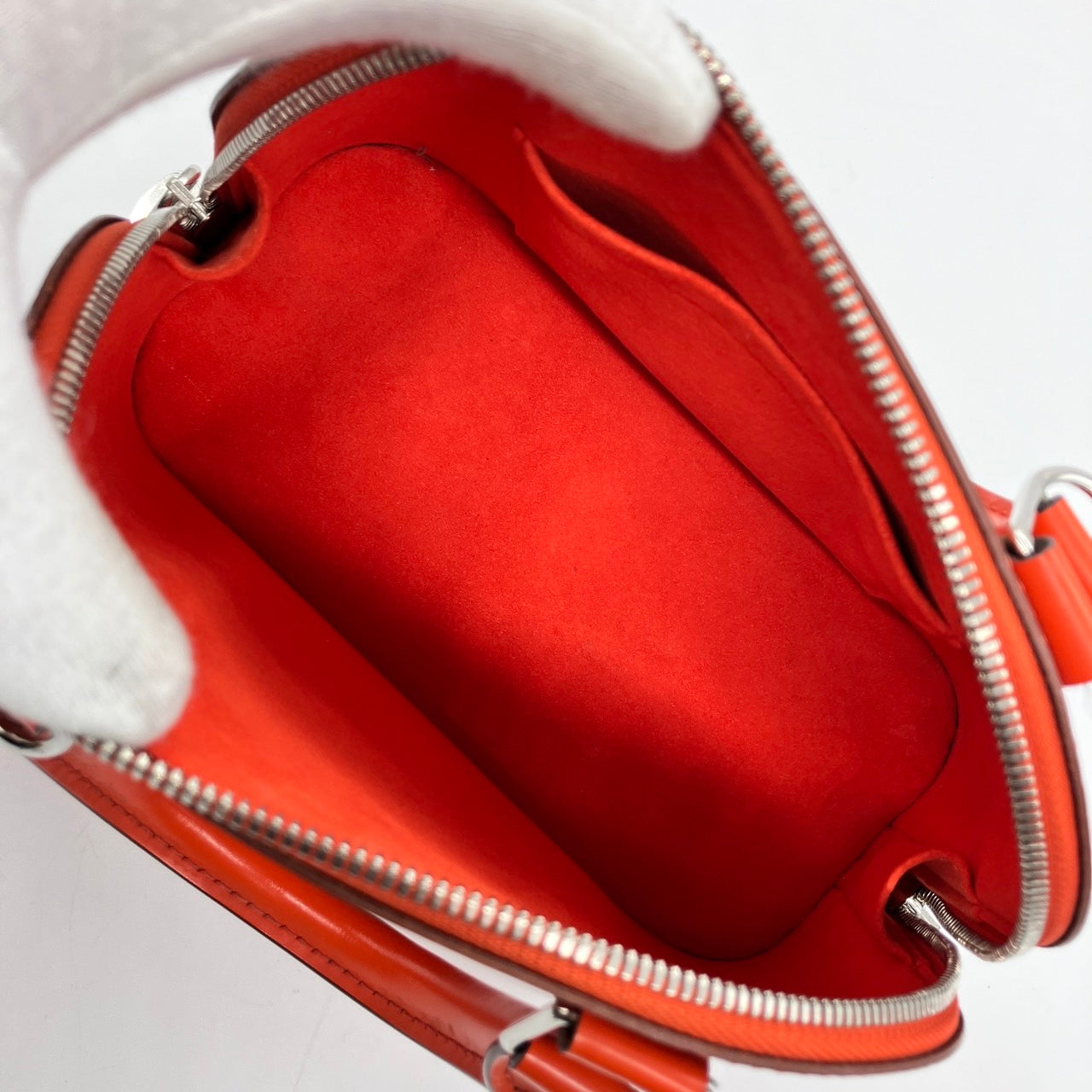 LOUIS VUITTON Epi Alma BB