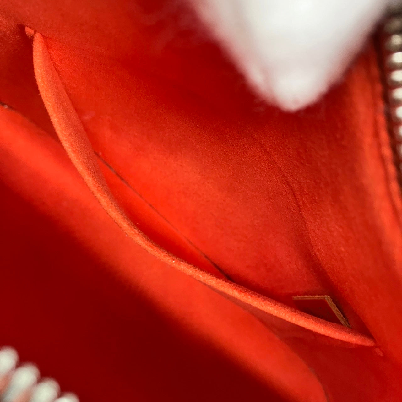 LOUIS VUITTON Epi Alma BB