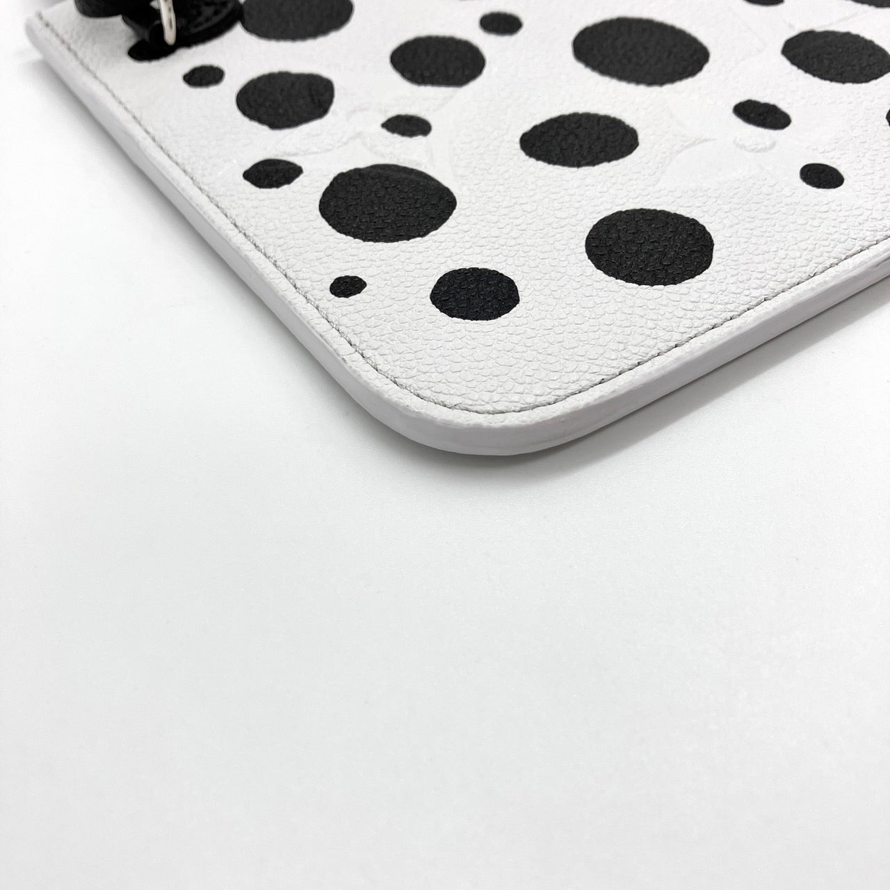 LOUIS VUITTON Yayoi Kusama Empreinte pouch