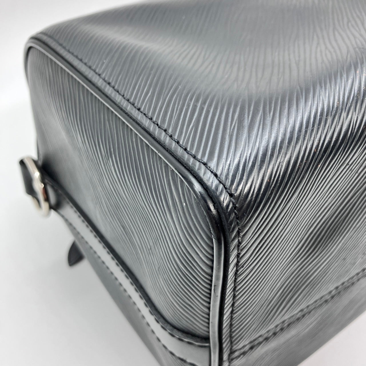 LOUIS VUITTON Epi Speedy 25 Bandouliere