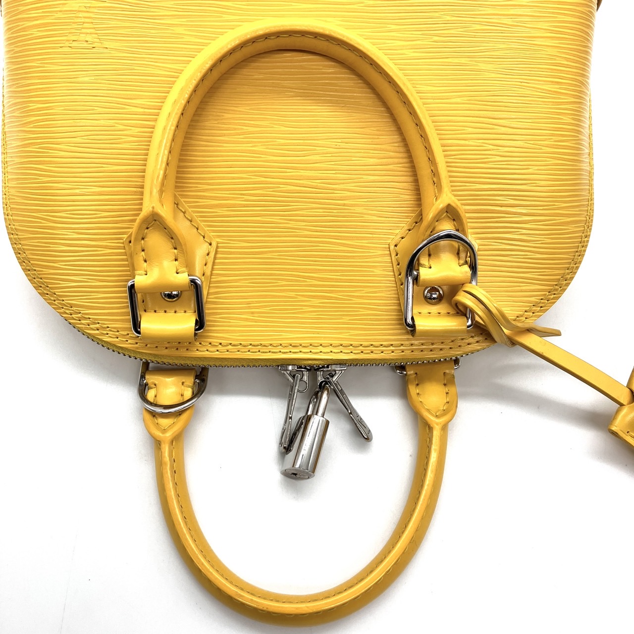 LOUIS VUITTON Epi alma BB