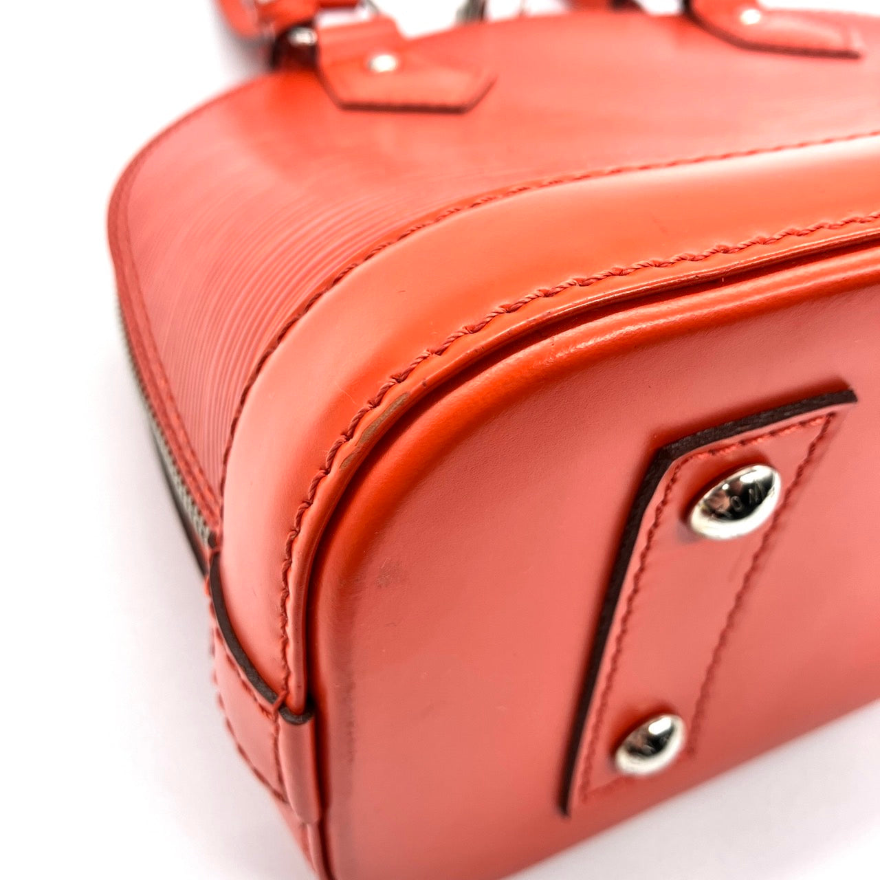 LOUIS VUITTON Epi Alma BB