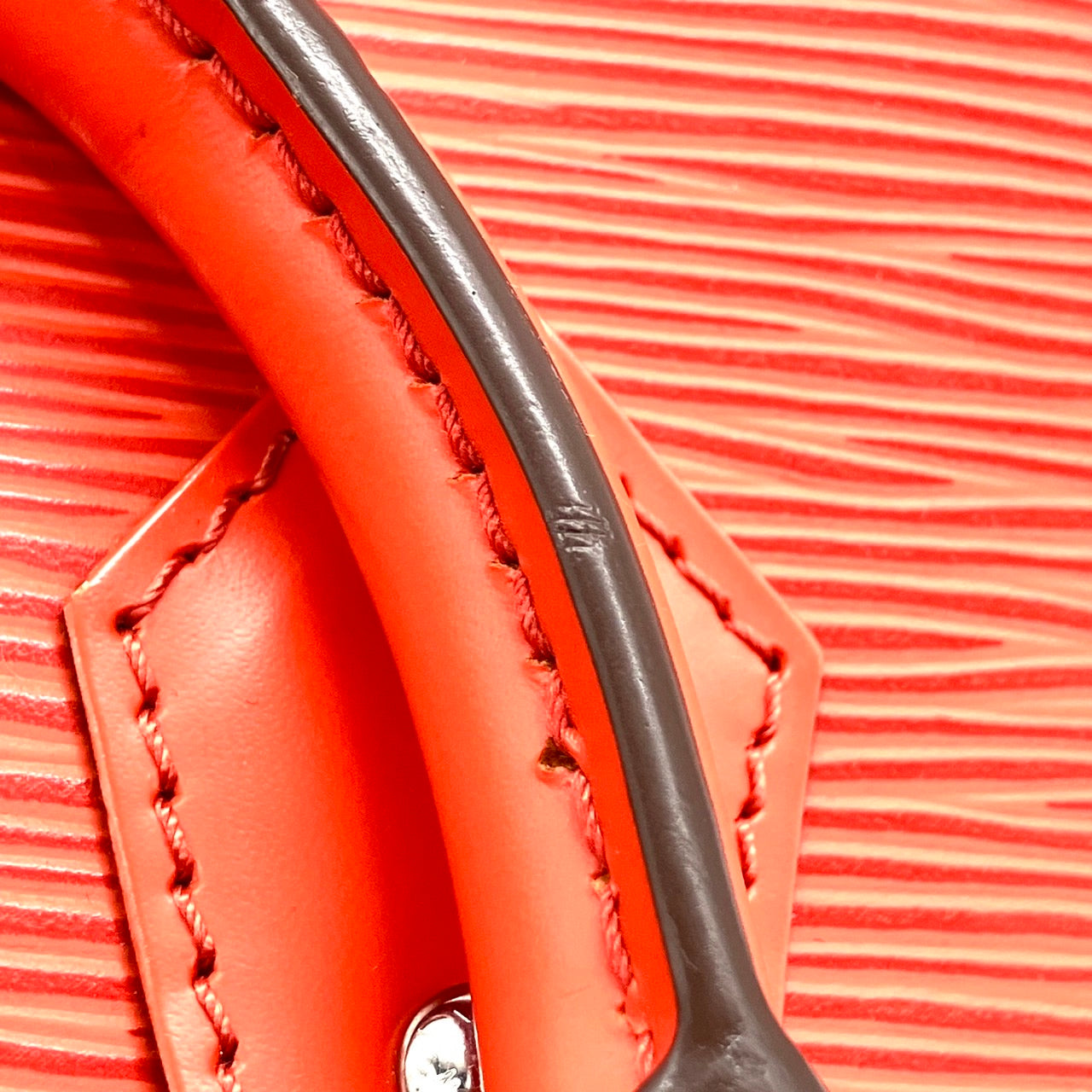 LOUIS VUITTON Epi Alma BB