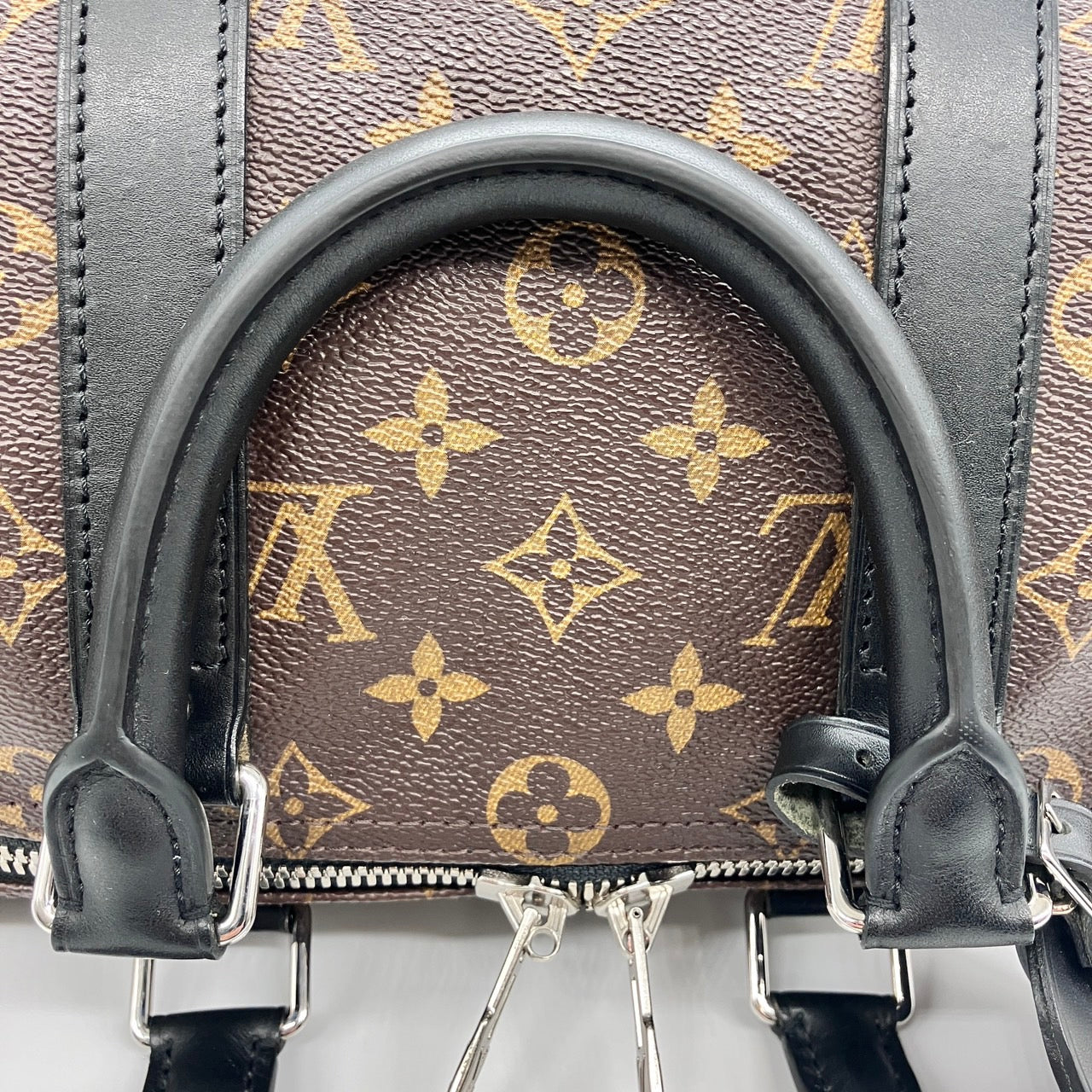 LOUIS VUITTON Keepall Bandouliere Macassar