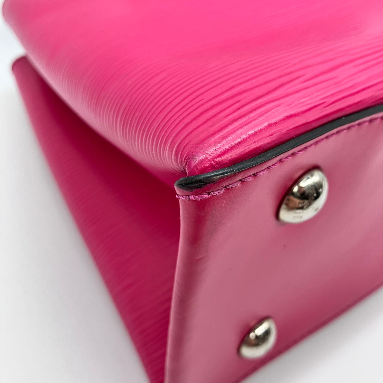 LOUIS VUITTON Epi Kleber PM