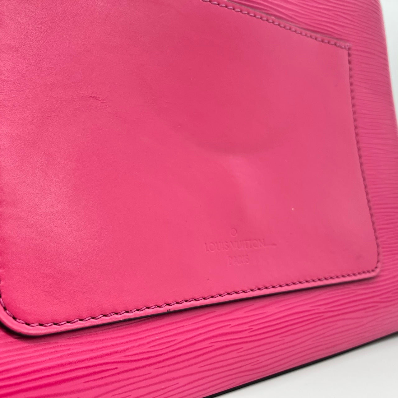 LOUIS VUITTON Epi Kleber PM