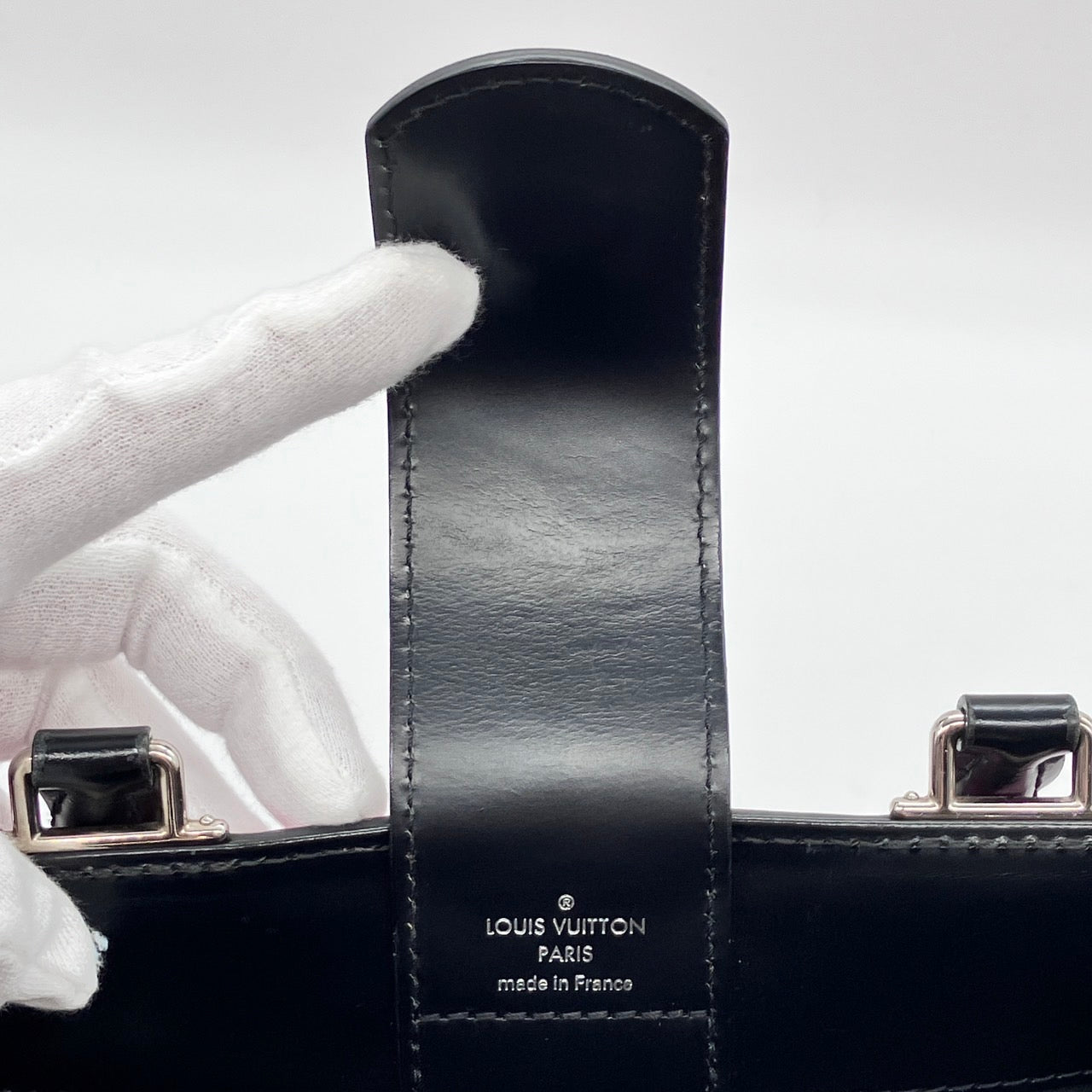 LOUIS VUITTON Epi Kleber PM