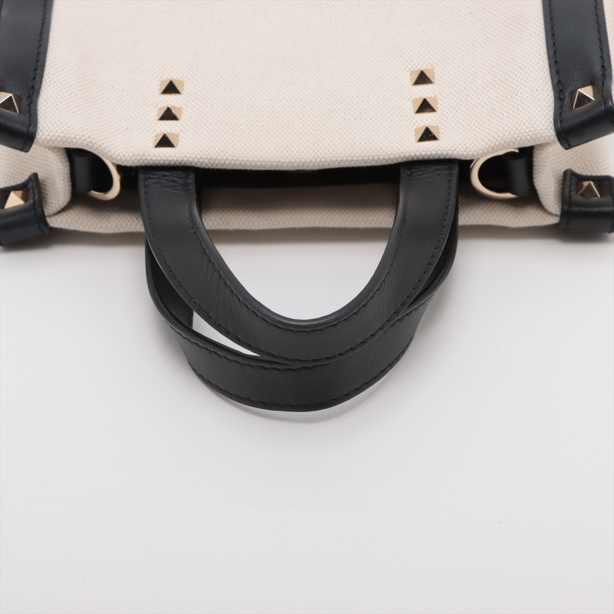 VALENTINO VLTN Logo Shoulder bag