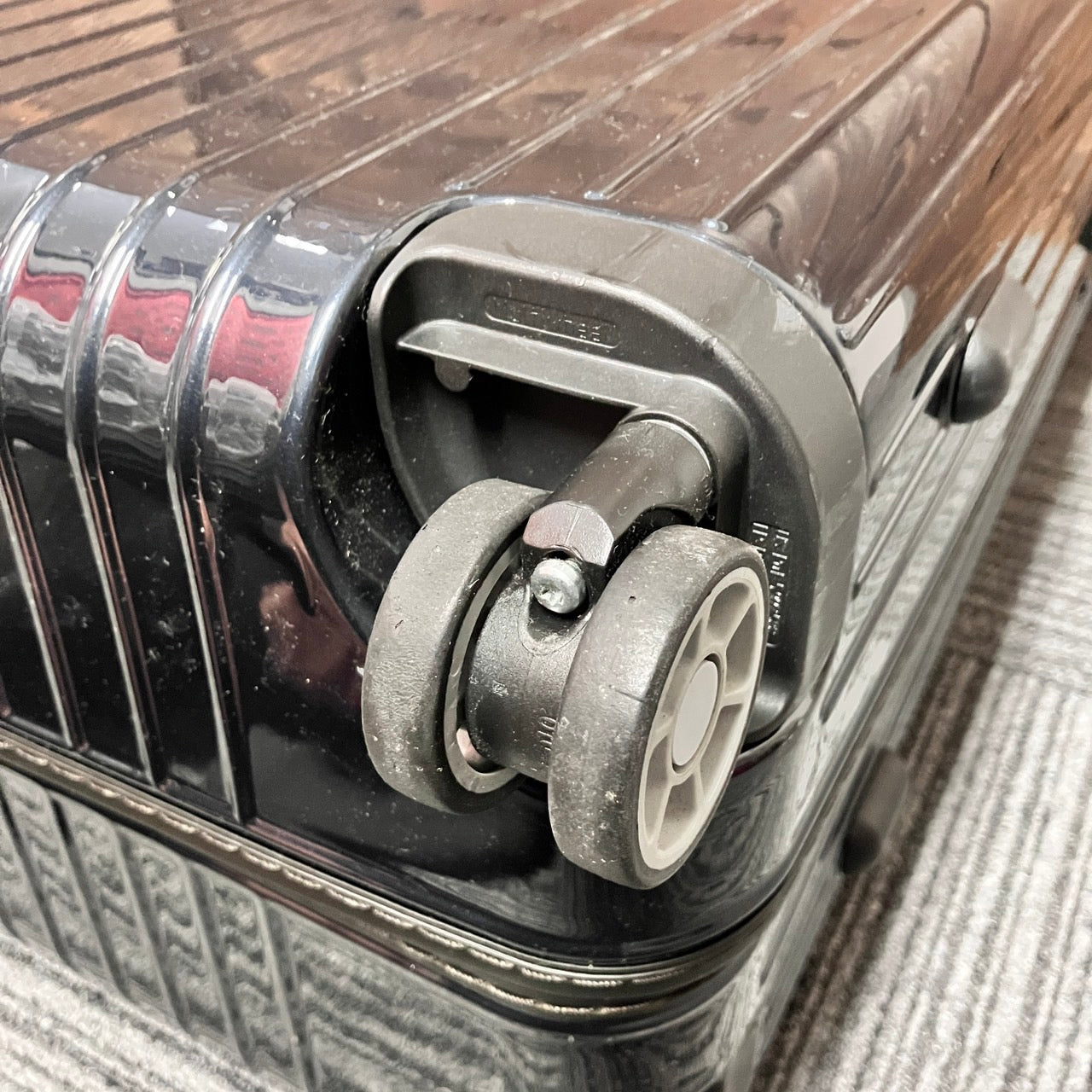 RIMOWA Salsa Air