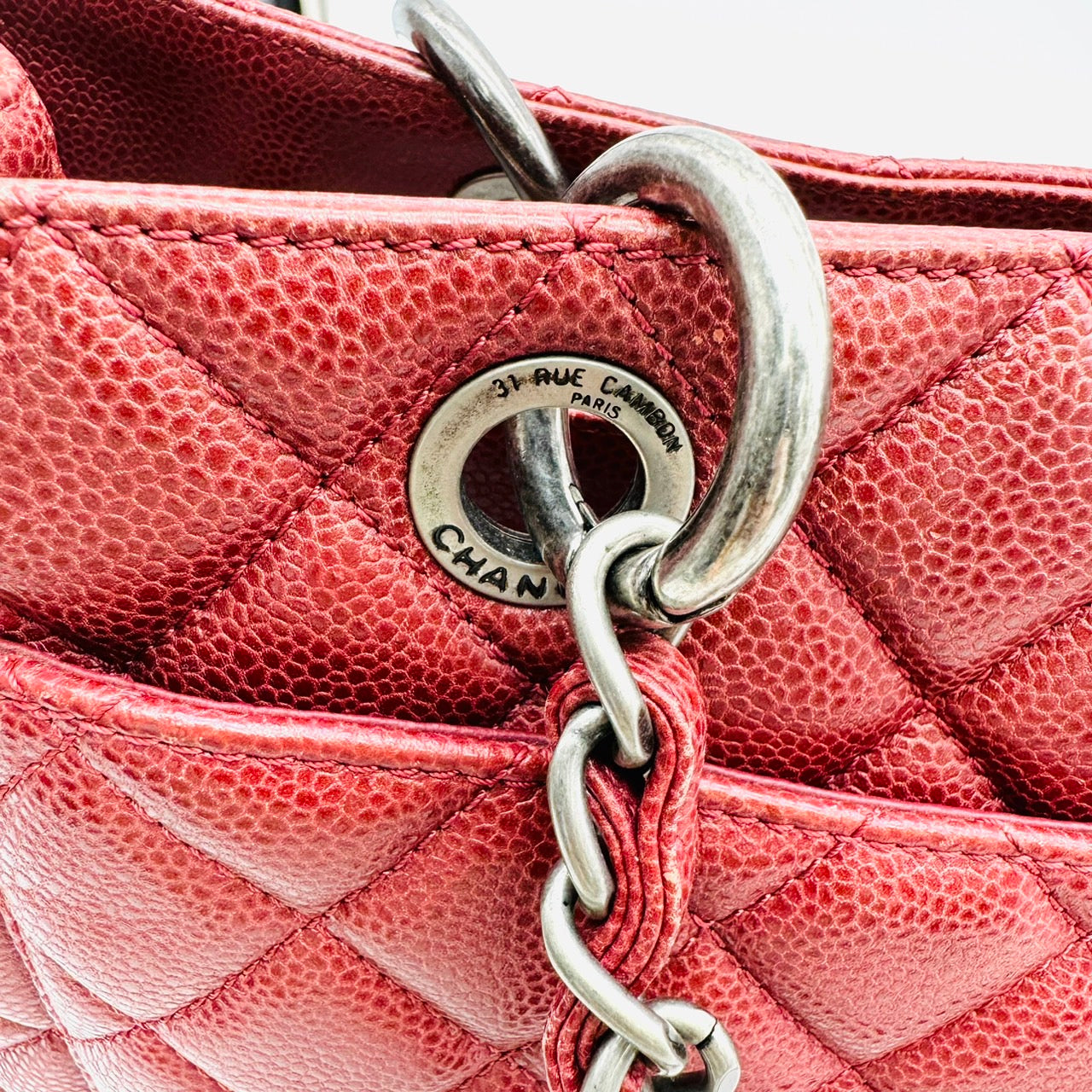 CHANEL GST Chain Tote Red/Silver Hardware