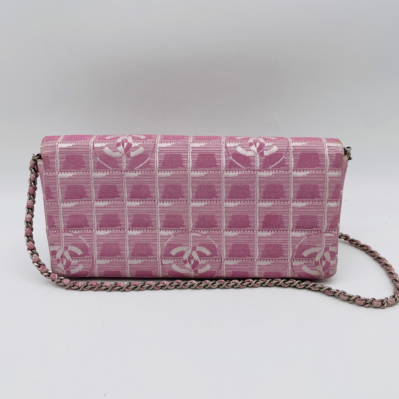 CHANEL New Travel Line Chain Shoulder Bag Pink