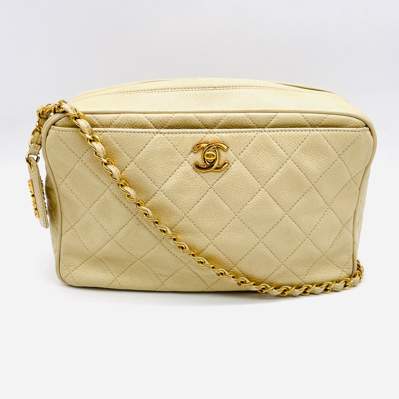 CHANEL Caviar skin Matelassé Chain Shoulder bag