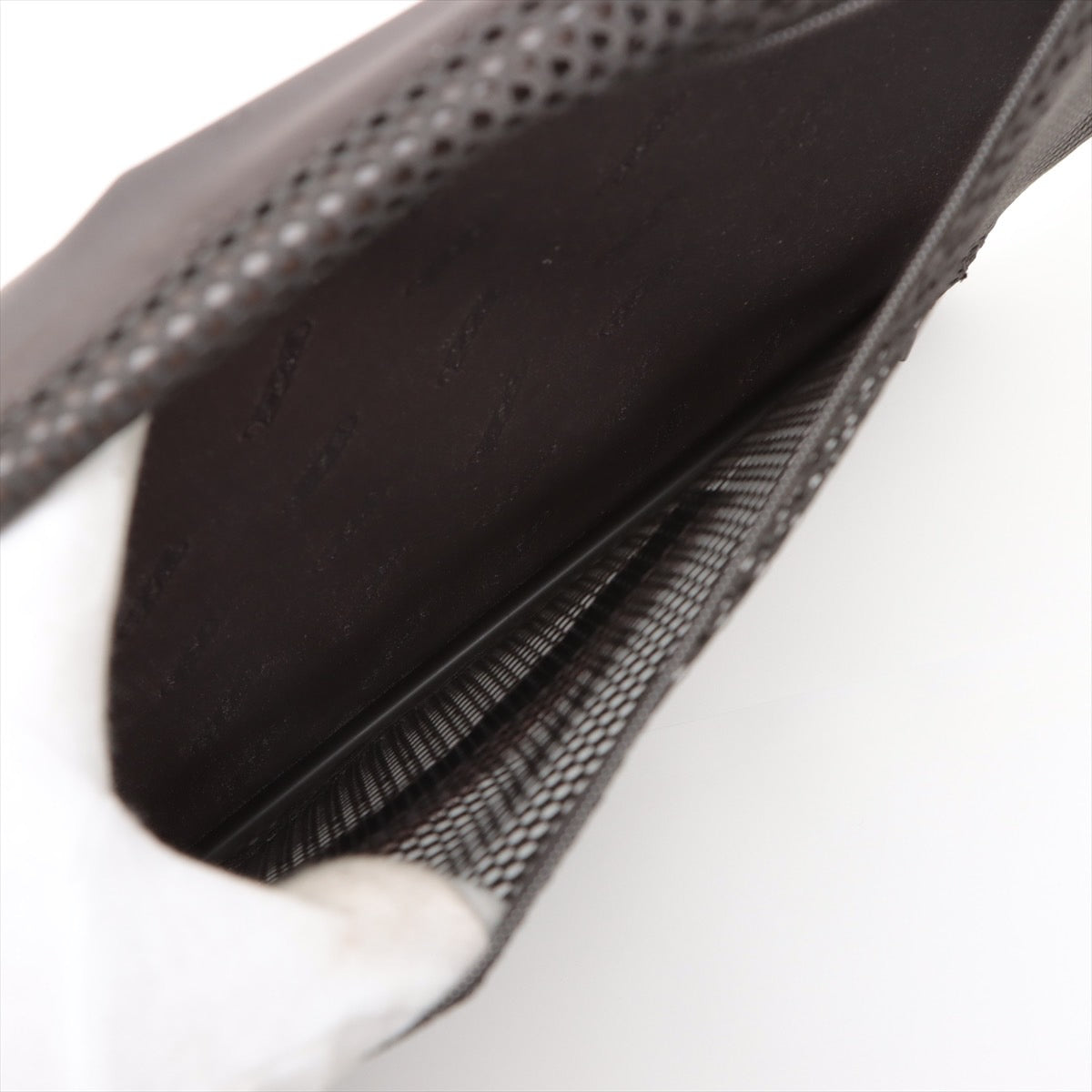 Topaz Titanium Aluminum Carry Case Gold