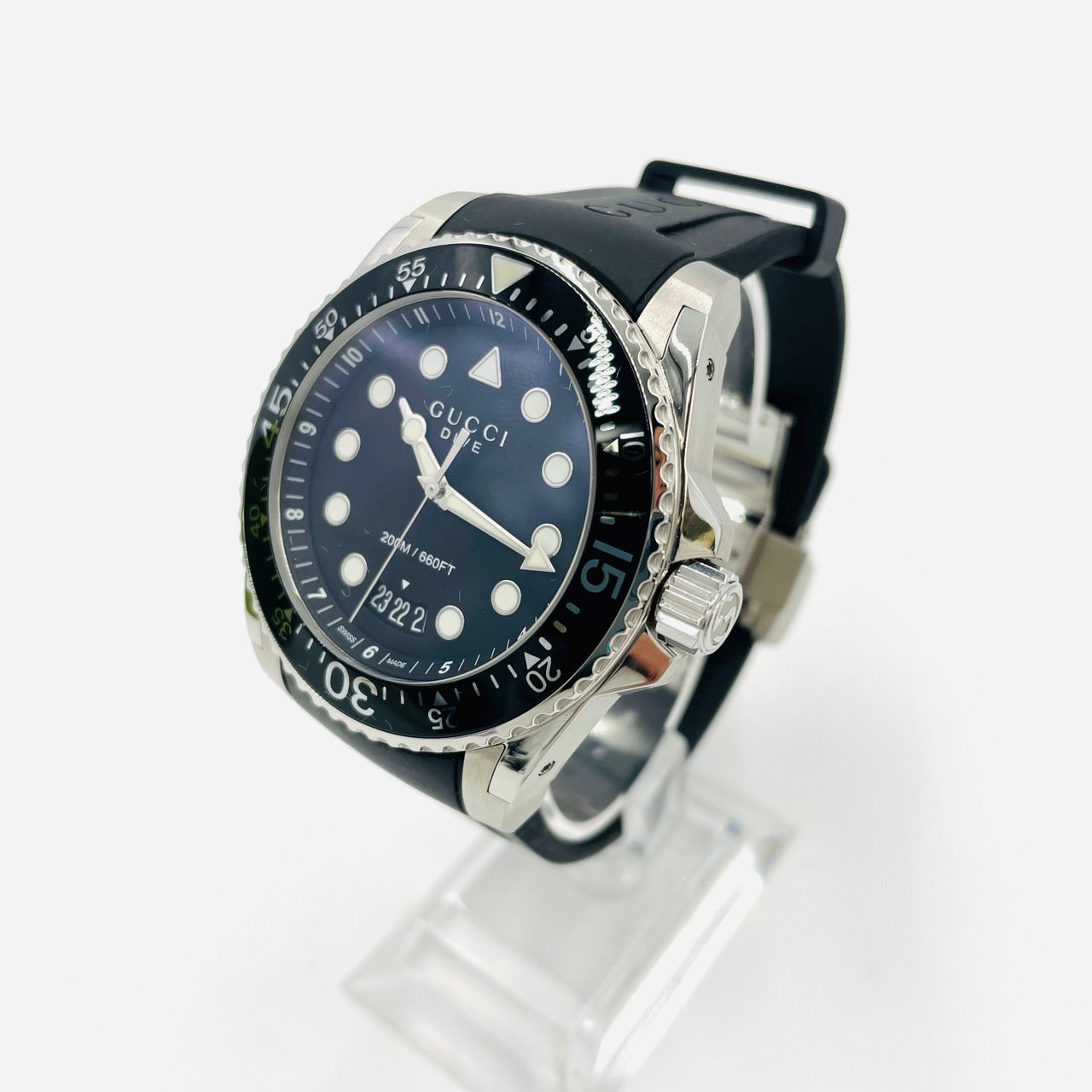 GUCCI Dive Men Watch Black Stainless Steel Rubber QZ