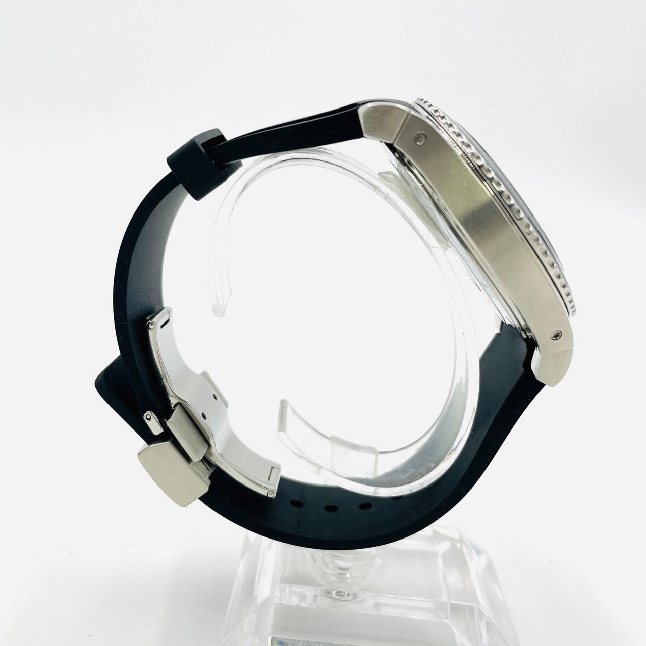 GUCCI Dive Men Watch Black Stainless Steel Rubber QZ